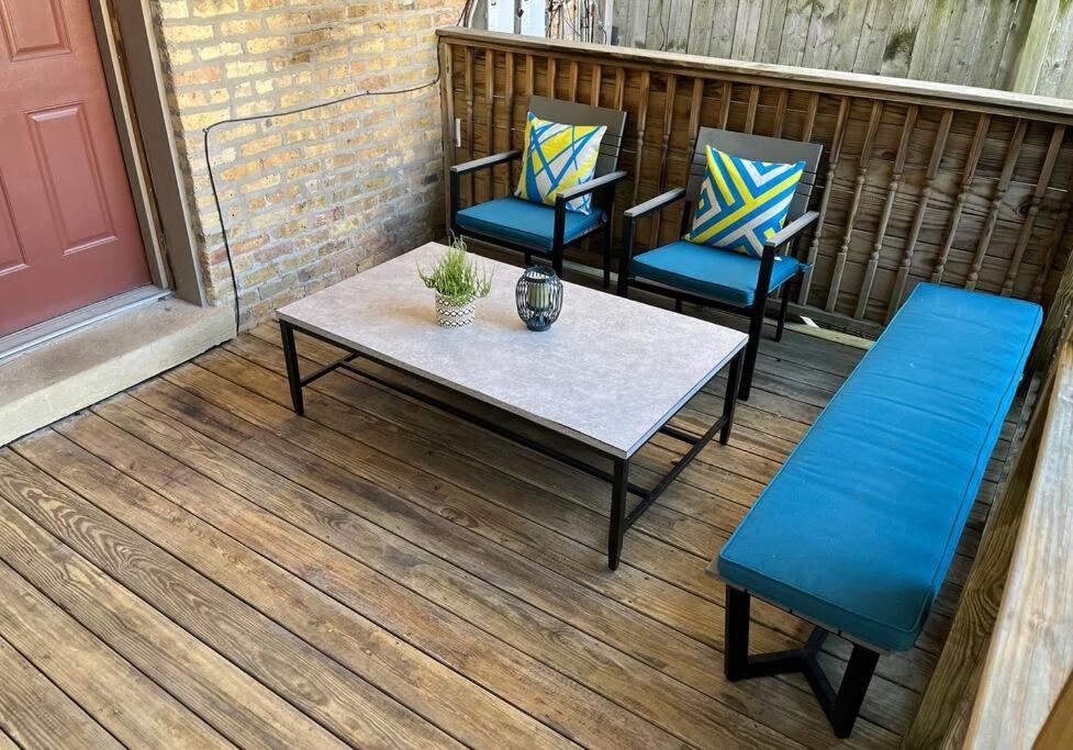 Trendy West Town Flat - 2 Bed / 1.5 Bath W Parking Διαμέρισμα Σικάγο Εξωτερικό φωτογραφία
